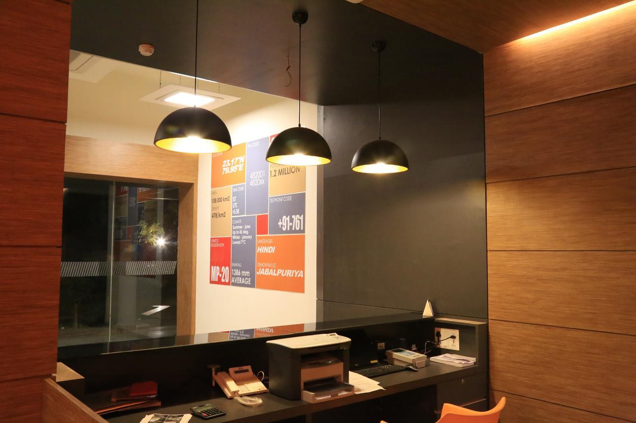 Max Hotels Jabalpur Exterior photo