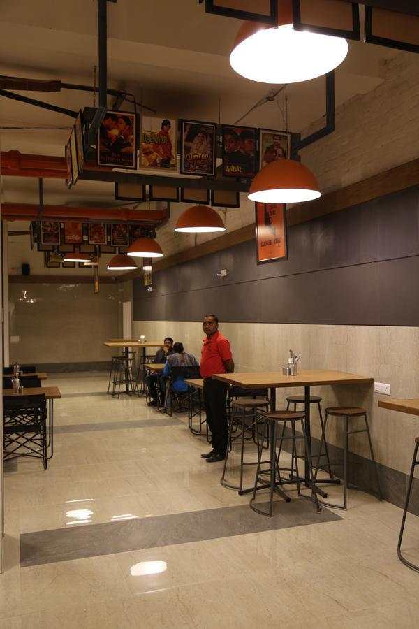 Max Hotels Jabalpur Exterior photo
