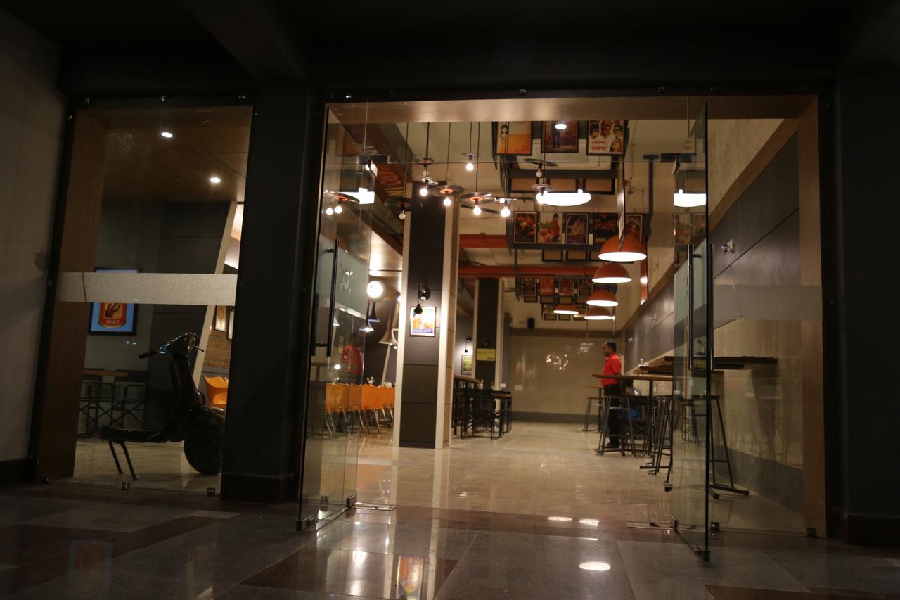 Max Hotels Jabalpur Exterior photo