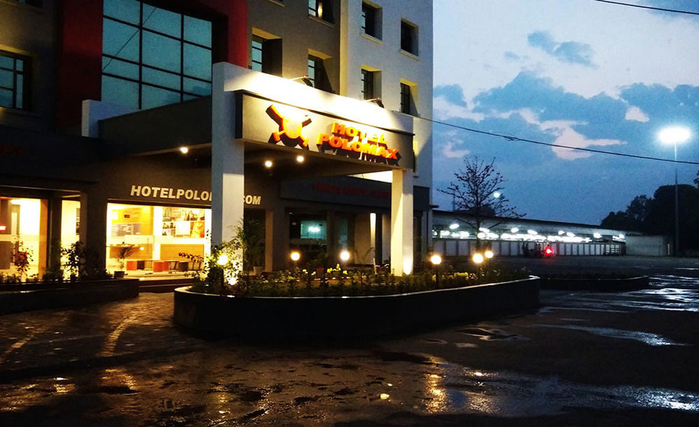 Max Hotels Jabalpur Exterior photo
